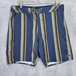 VOLCOM Mens 34 Ravesi Striped Boardshorts Swimsuit Rare‎ Swim Wake Surf Beach